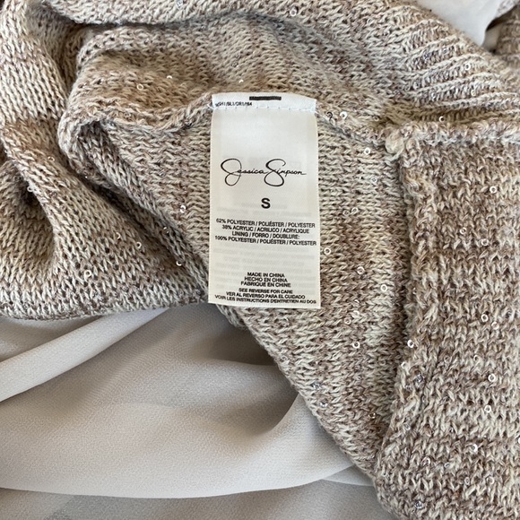 Jessica Simpson ladies cold shoulder sweater with sparkles in size small. - Picture 5 of 9